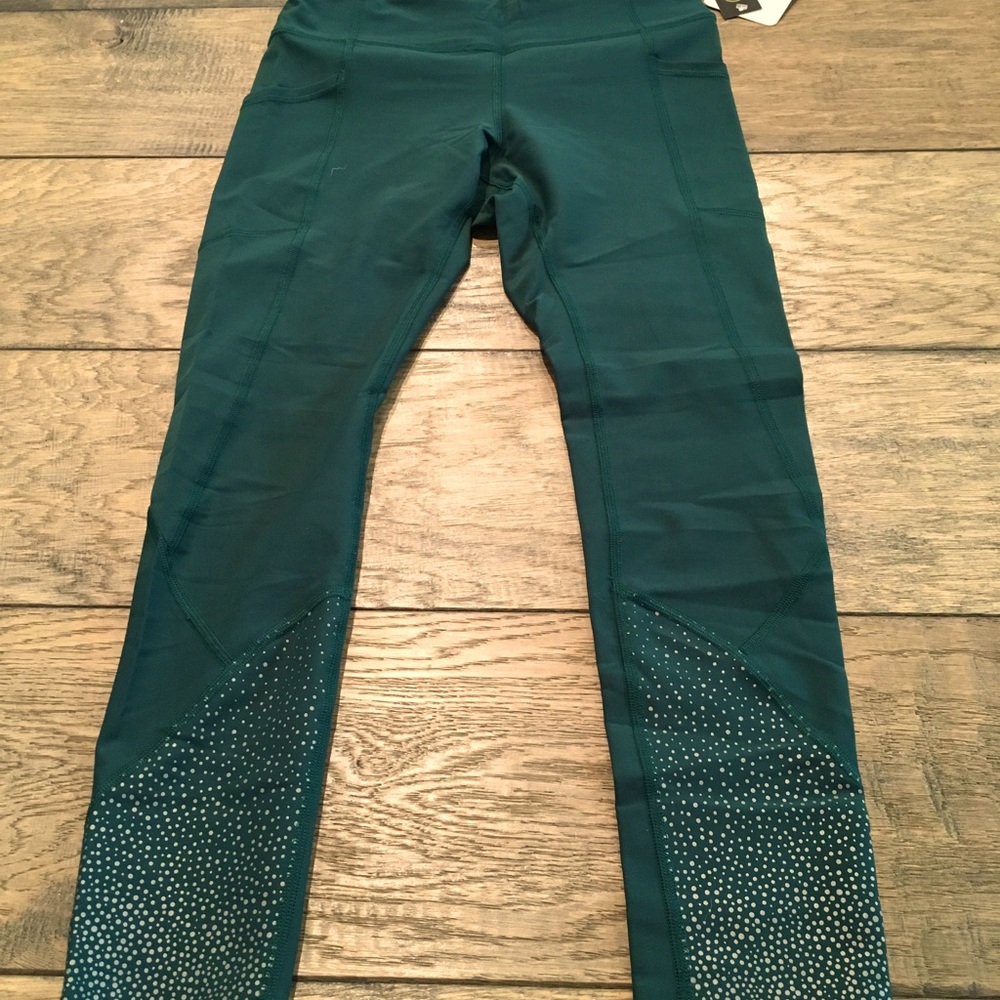 Lululemon tight stuff leggings size 6 Bnwt